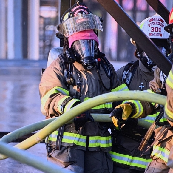 ⭐️SHOW NOTIFICATION-Like to be Notified⭐️ - Picture 10 of 17